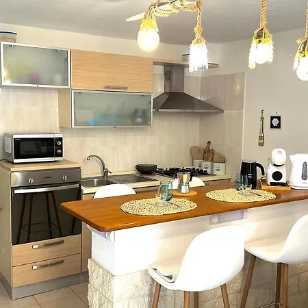 Apartament Lovely *